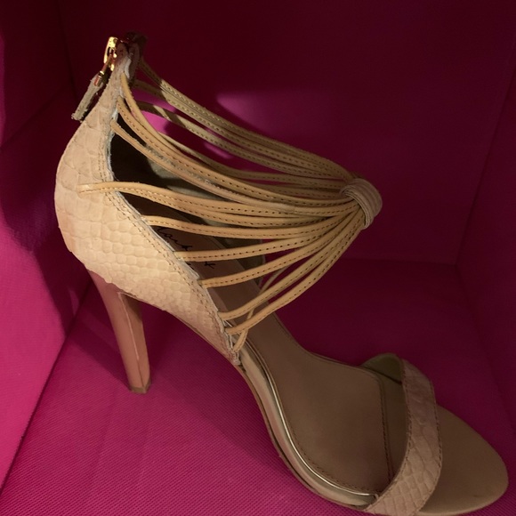 Badgley Mischka Maren Tanlea strappy 4 inch heels - Picture 3 of 12